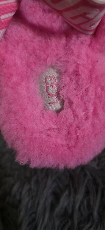 Scarpe da donna: UGG Fluff Yeah Slide rosa  super fluffy – Usato da Chiasso venduto da AlissON 3