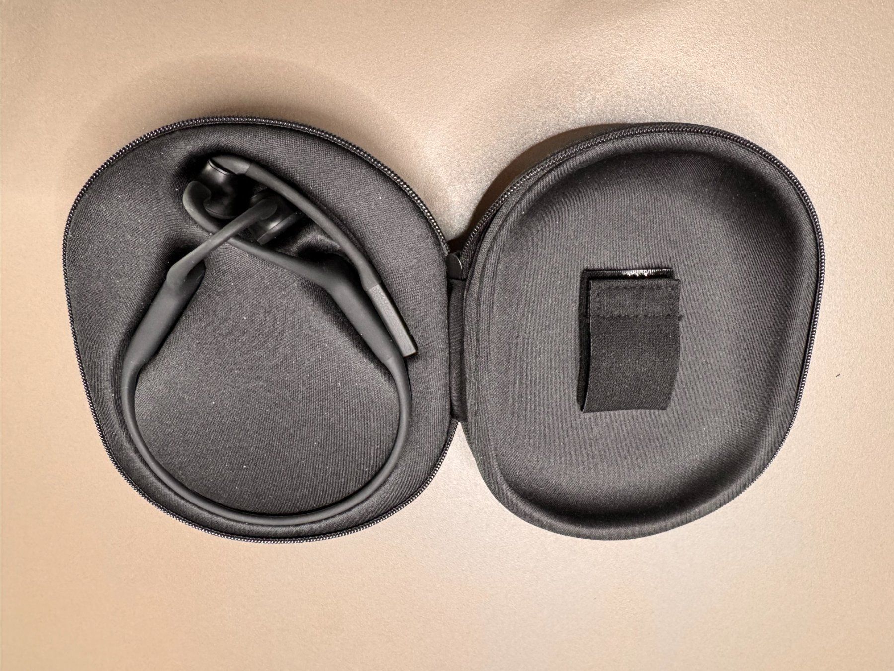 Shokz Cuffie: Shokz OpenComm2 USB-C Dongle – Usato da Onnens VD venduto da thi_6rvw