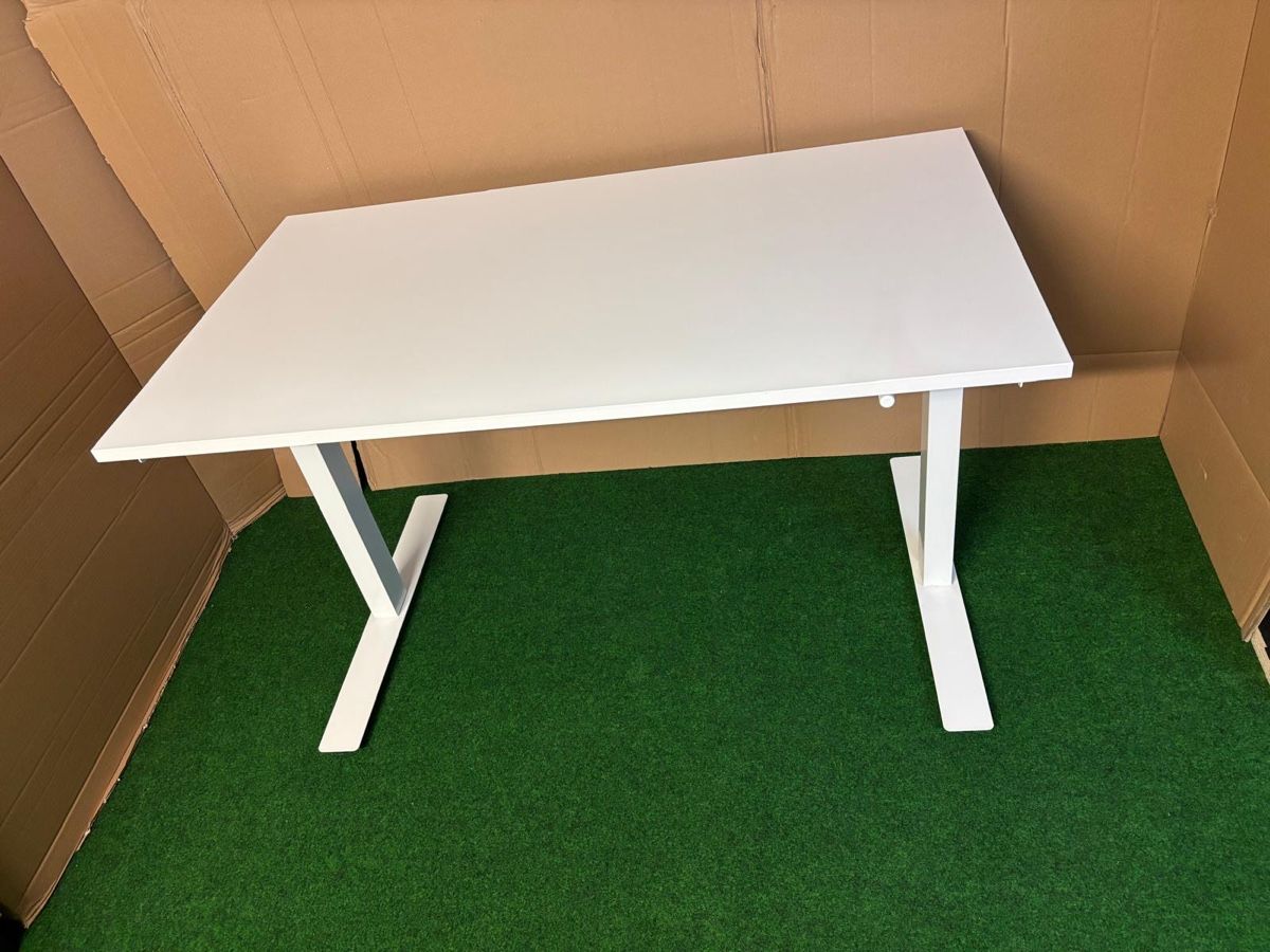Scrivanie: Ikea Bürotisch Stehetisch Troten – Usato da Zug venduto da Biki72