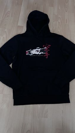 Schwarzer Anime Hoodie - Grösse M
