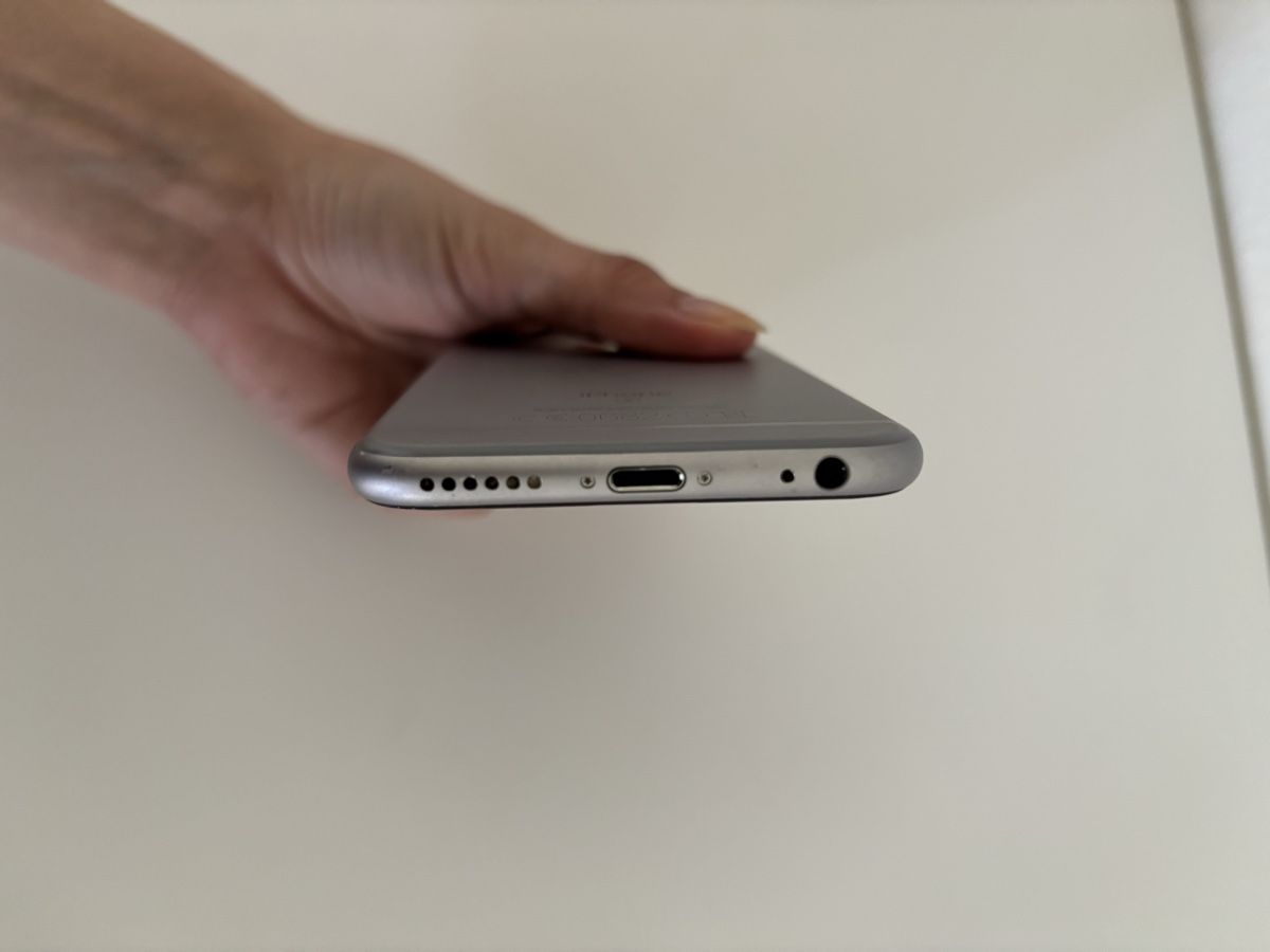 Apple Telefoni cellulari / Smartphones: Apple iPhone 6S, 64 GB, Silber – Usato da Zürich venduto da Shoppingqueen98 5
