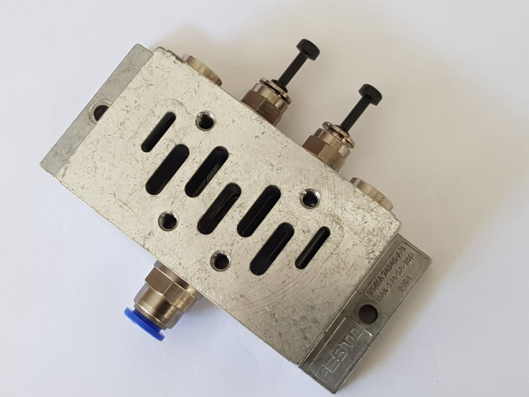 Festo Metall- & Schlosserei Sonstiges: 5/3 Magnet Ventil mit Anschlussplatte Magnetspule Dämpfer – Neu (gemäss Beschreibung) aus Kappelen von swyder 6