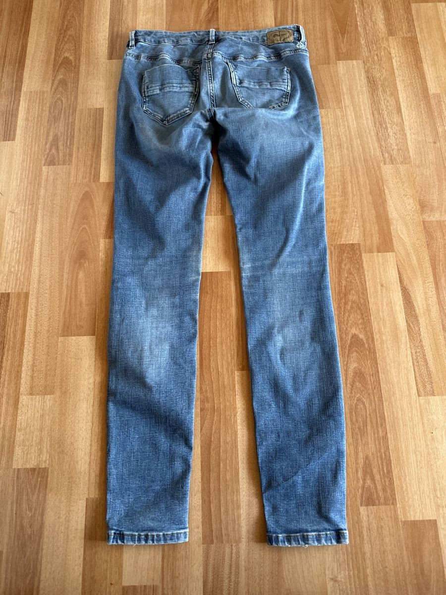 Gang Jeans: Gang Jeans, Gr. 32, hellblau einf. Bundweite 40 cm – Gebraucht aus St. Gallen von mai_gd7k 1