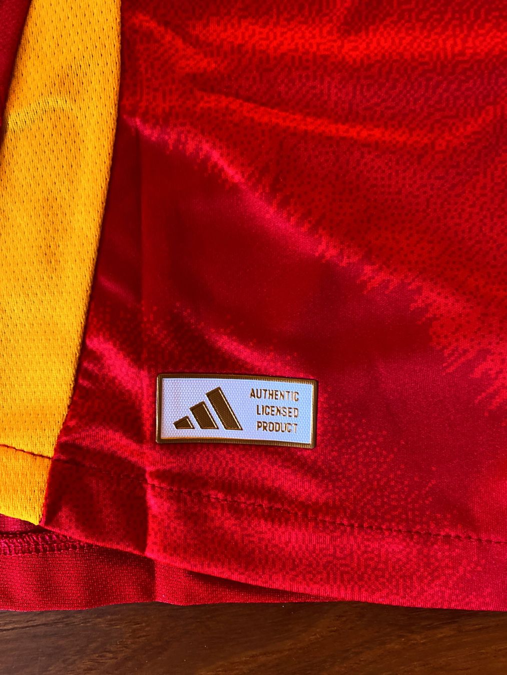 Adidas Leibchen & Hosen: Lamine Yamal Euro 2024 final- Spain player version jersey – Neu und originalverpackt aus Genève von  4