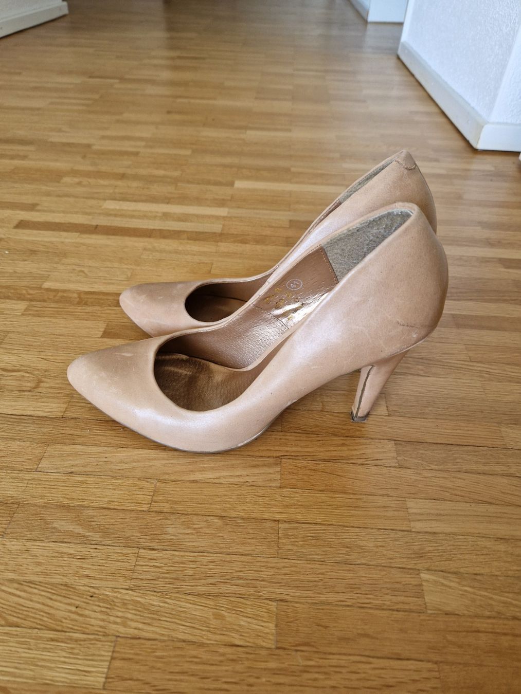Chaussures femmes: Schuhe pumps beige gr. 41 – D'occasion à Zürich par soanna 4