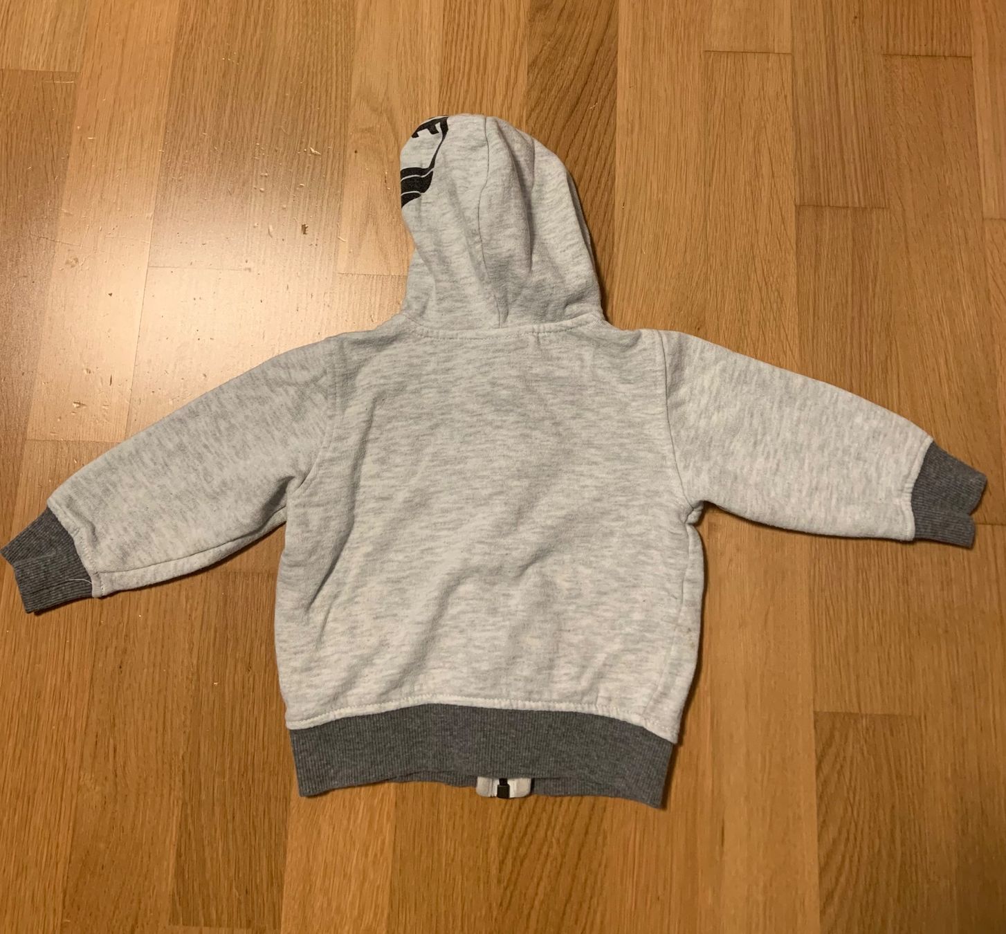 Completi: Timberland Baby Jogginganzug, Grösse 12m – Usato da Zürich venduto da bur_6jq9 2