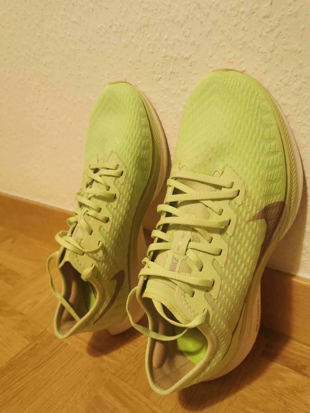 Nike Scarpe da donna: Basket Nike – Usato da Genève venduto da rescateCH 1