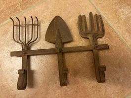 Dekorative Garderobe im Gartenstil für den Frühling!