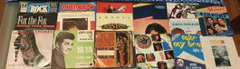 Lotto di 17 dischi in vinile da 45 giri 