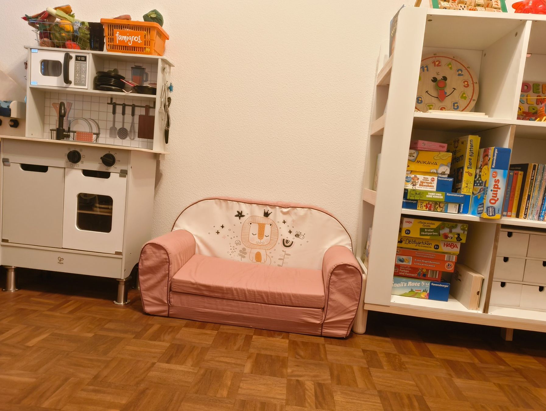 Divani: Couch/Sofa/Kinder Couch – Usato da Meilen venduto da iig_5mpf