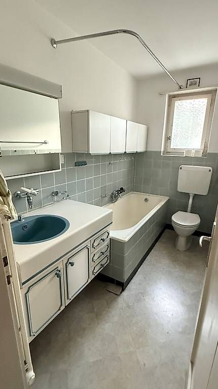 WC: Einrichtung Badezimmer – Usato da Rothrist venduto da Jonathan1995