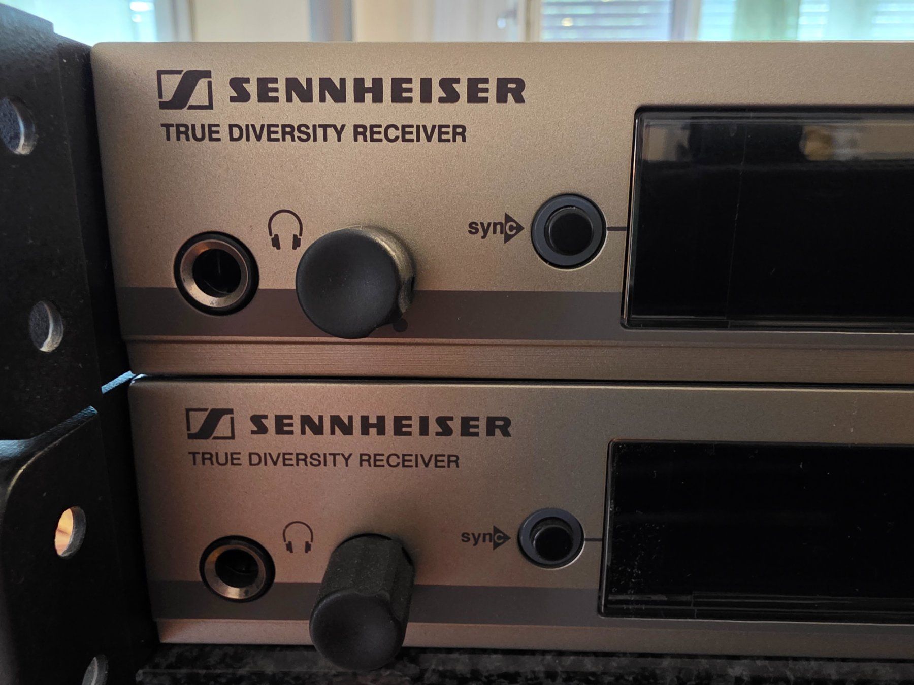 Sennheiser Mikrofone: Sennheiser EM300 True Wireless Receiver 2 Stück für Micros – Gebraucht aus Grosswangen von Bitubo 1