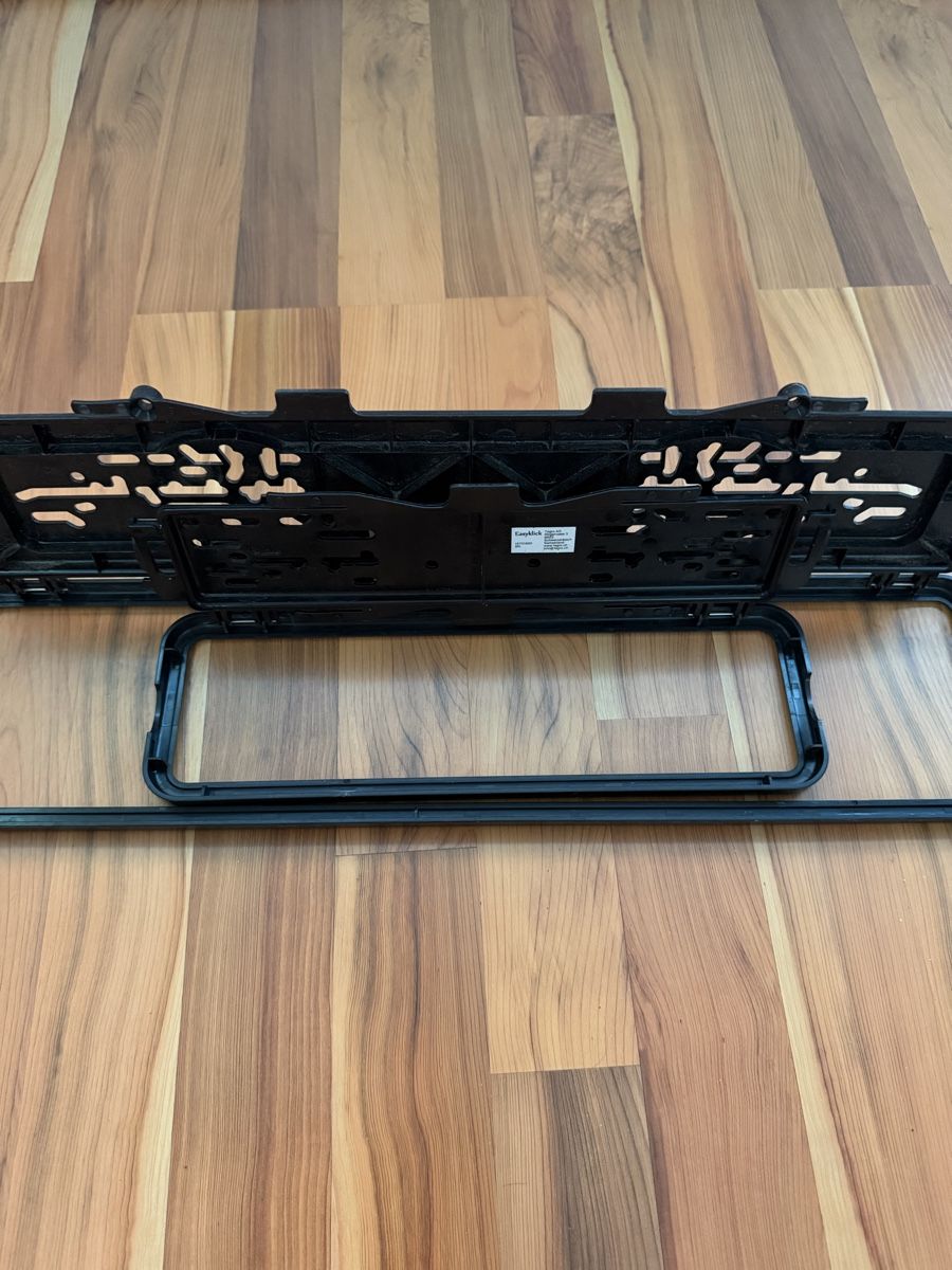 Sonstiges Fahrzeugzubehör: Nummernschildhalter 2er Set. Swiss Cilck – Gebraucht aus Säriswil von lie_g82q 2