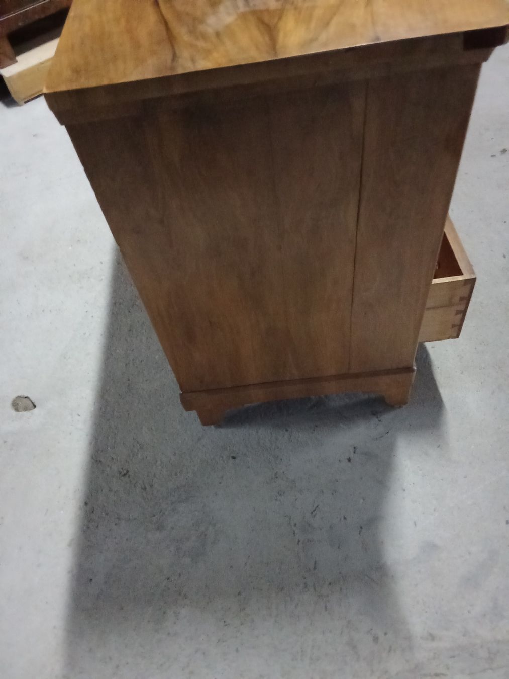 Commodes: COMMODE L.PILIPPE EN NOYER – D'occasion à Neuchâtel par zS8xX2vW 4