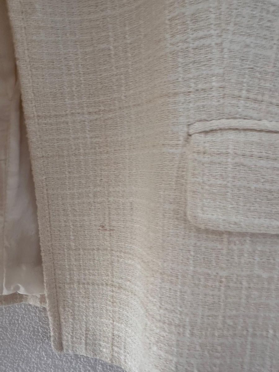 Massimo Dutti Jacken: Massimo Dutti Bouclé Jacke Creme – EUR 40 – elegant – Gebraucht aus Unterägeri von aig_7jjx 1