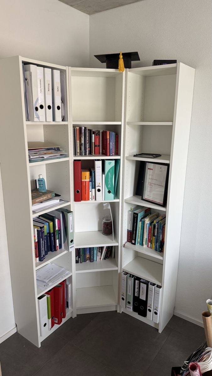 Ikea Regale: Ikea Billy - Ecklösung – Gebraucht aus Heimberg von MrGourmet