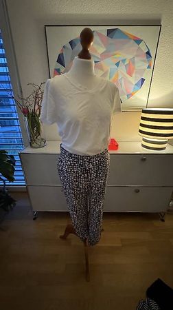 Cos Hose Punkte Gr. 36 dunkelblau