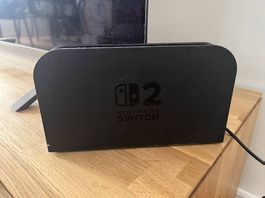Nintendo Switch 2, 5 Games und viel Zubehör