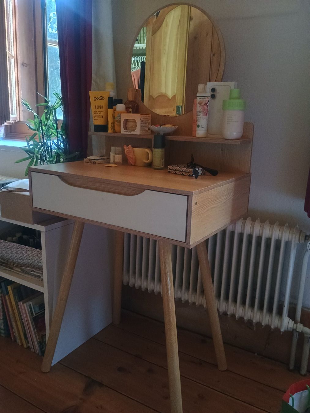 Schminktische: Coiffeuse avec miroir – Gebraucht aus Crésuz von fredmeier