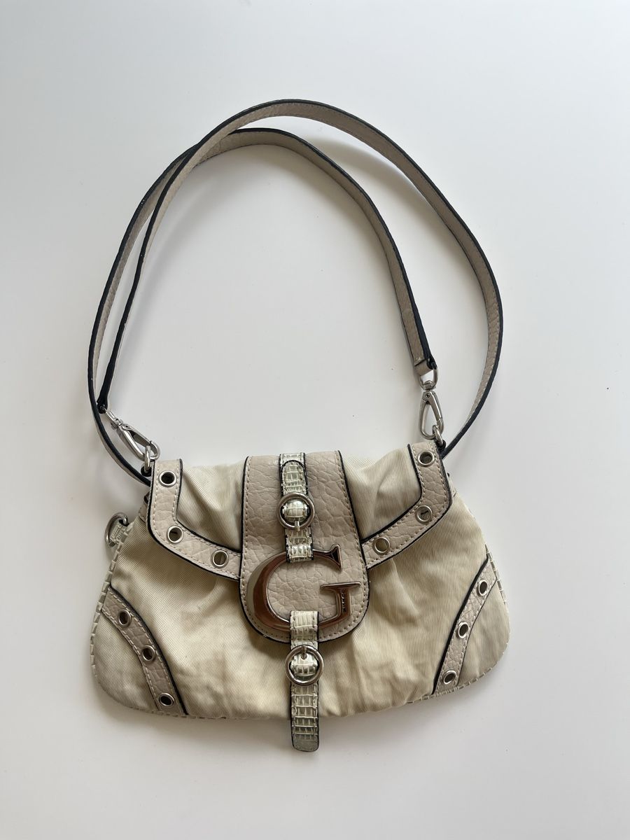 Guess Borse da donna: GUESS Tasche – Usato da Ostermundigen venduto da jae_pz82