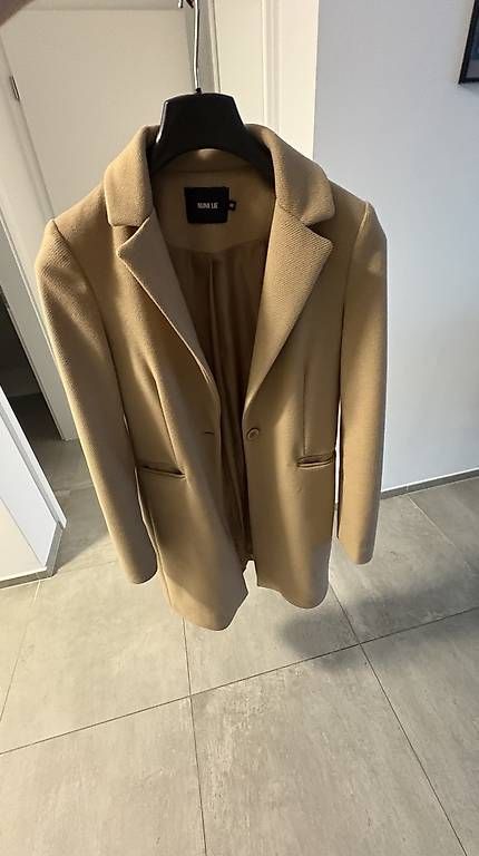 Mäntel: Cappotto beige – Gebraucht aus massagno von sof_fx2q