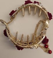 Elegante Haarspange mit Rosen 
