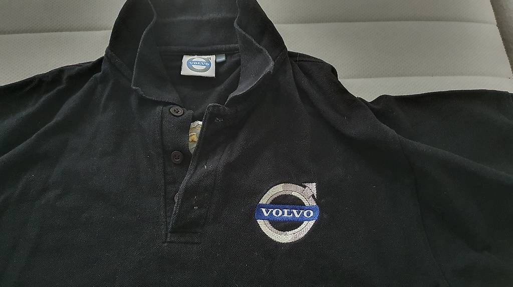 T-shirt: Volvo T-Shirt gestickt Grösse M – Nuovo (secondo la descrizione) da Basel venduto da Ringe1
