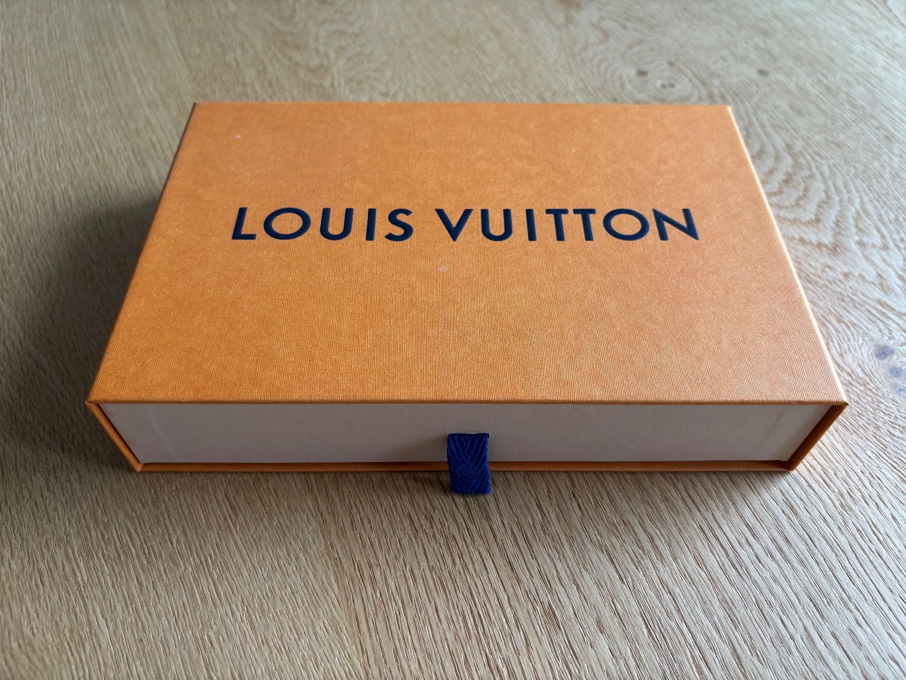 Louis Vuitton Altro per la casa: Louis Vuitton Box – Nuovo (secondo la descrizione) da Zug venduto da Deks 1