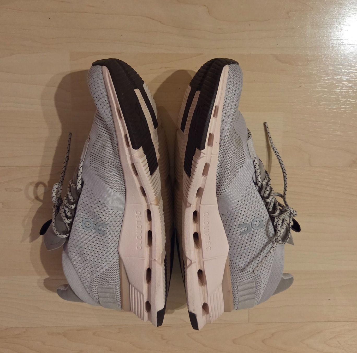On Damenschuhe: ON-Schuhe "Cloudnova" (Grösse 40.5) – Gebraucht aus Zürich von wile_coyote 2