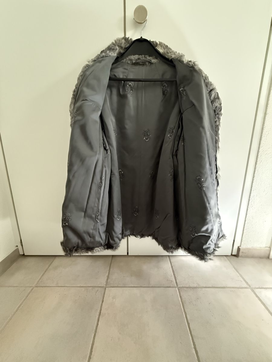 Vestes: Pelzjacke aus Ziegenfell – D'occasion à Hofstetten SO par anja4114 5