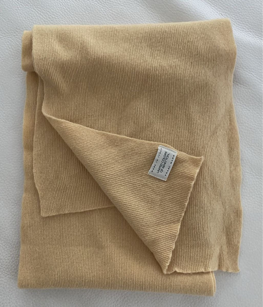 Benetton Foulards, Tücher & Schals: Benetton Wolle Schal 🌸 – Gebraucht aus Opfikon von Luis144 4