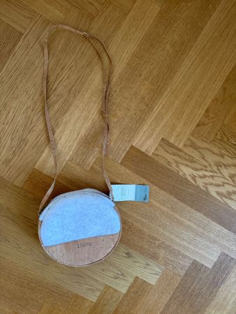Coole vegane Ulsto-Bag NEU aus Kork und Filz
