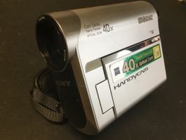 Sony Handycam DCR-HC51mit viel Zubehör und Tasche