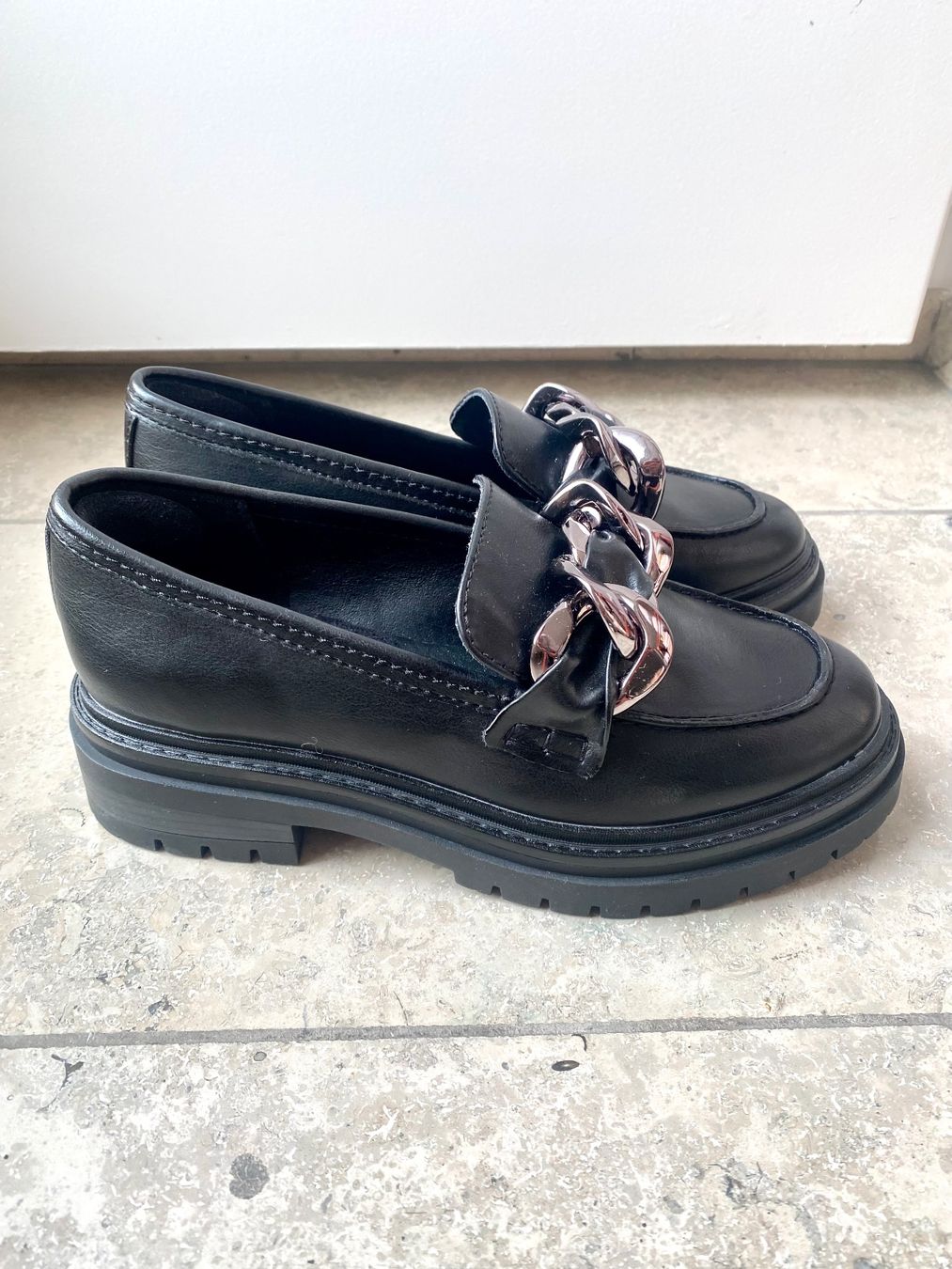 Scarpe da donna: Halbschuhe Brogue Schwarz Grösse 36 – Nuovo (secondo la descrizione) da Zürich venduto da Annavictoria18 2