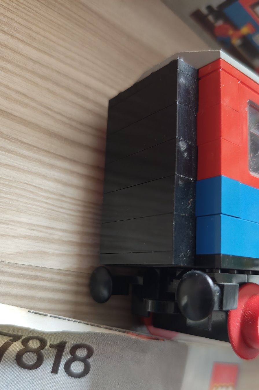 Lego Spielzeuge: Lego Eisenbahnwagen 7818 – Gebraucht aus Effretikon von Superkarin7 2
