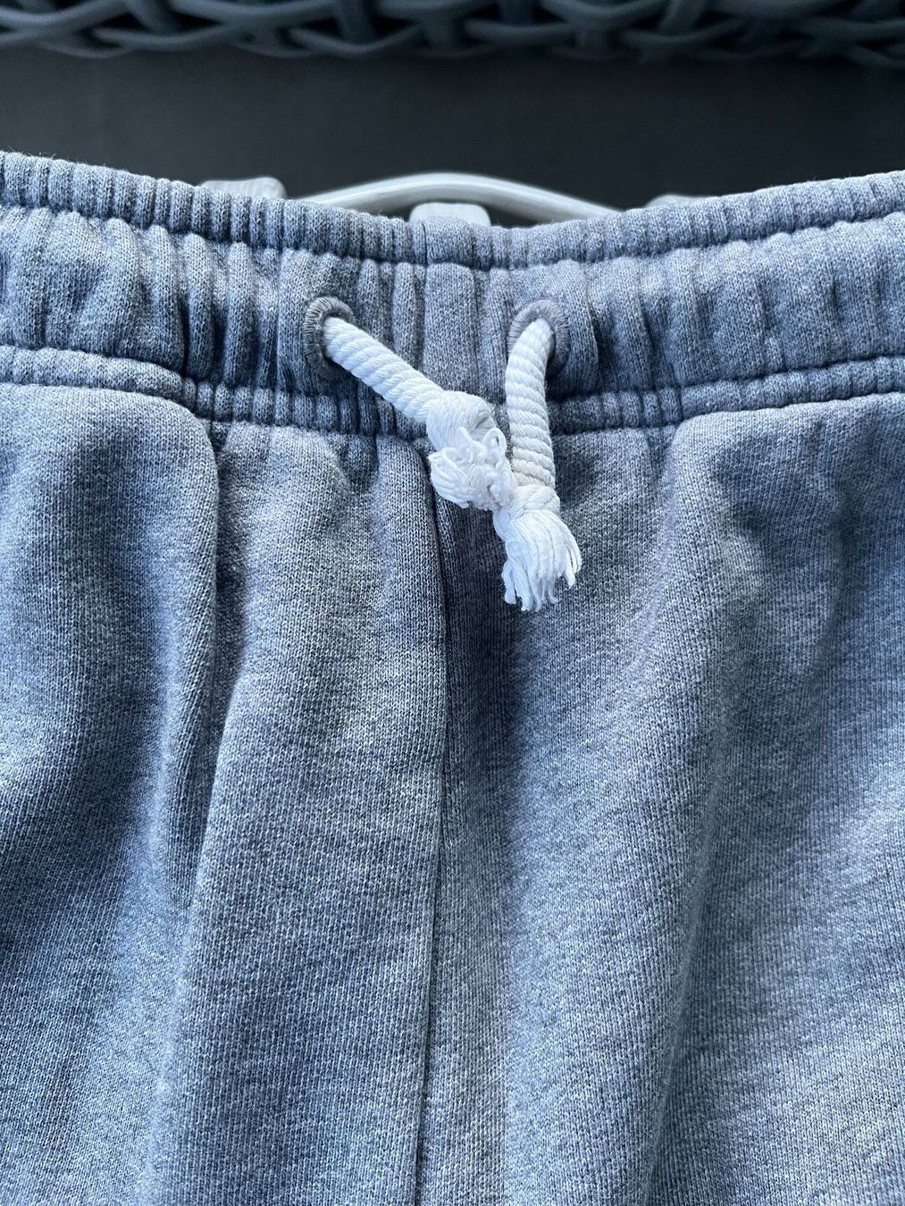 Acne Studios Pantaloni: Acne Jogginghose  M Oversized Grau Top Zustand – Usato da Arbon venduto da Lakatusch 3