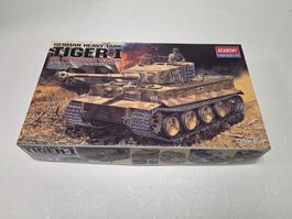 Academy 13265 German Heavy Tank Tiger-I 1:35