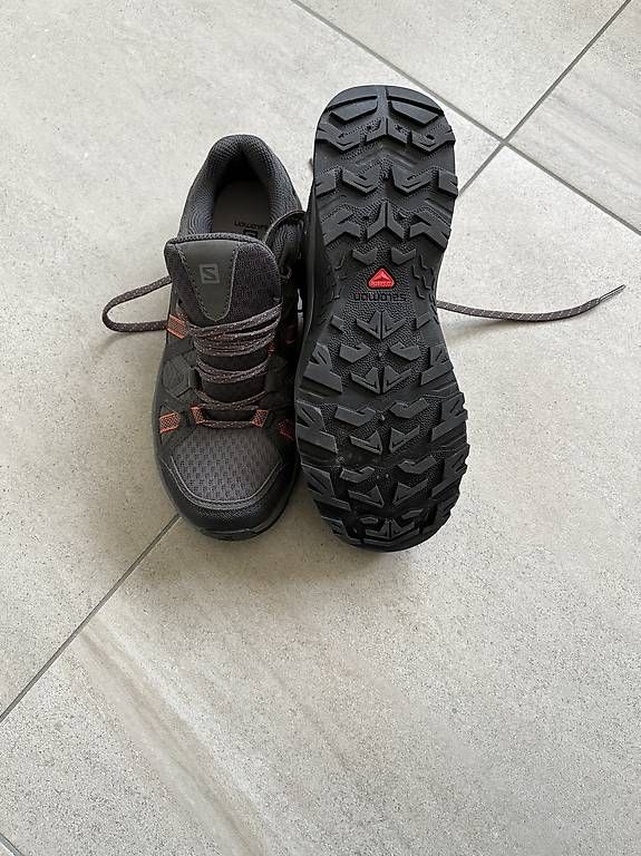 Scarpe da donna: Salomon Trackinschuhe 38 2/3 – Usato da Dällikon venduto da sfa_qq82