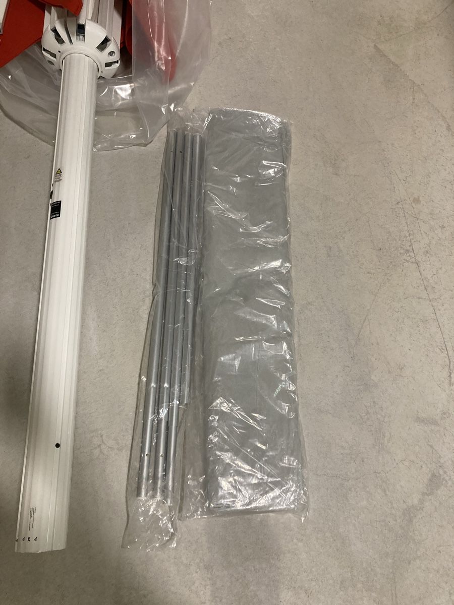 Glatz Ombrelloni: Neue Glatz Castello K4 400x400cm – Nuovo e nell'imballaggio originale da Eschlikon TG venduto da nld 1