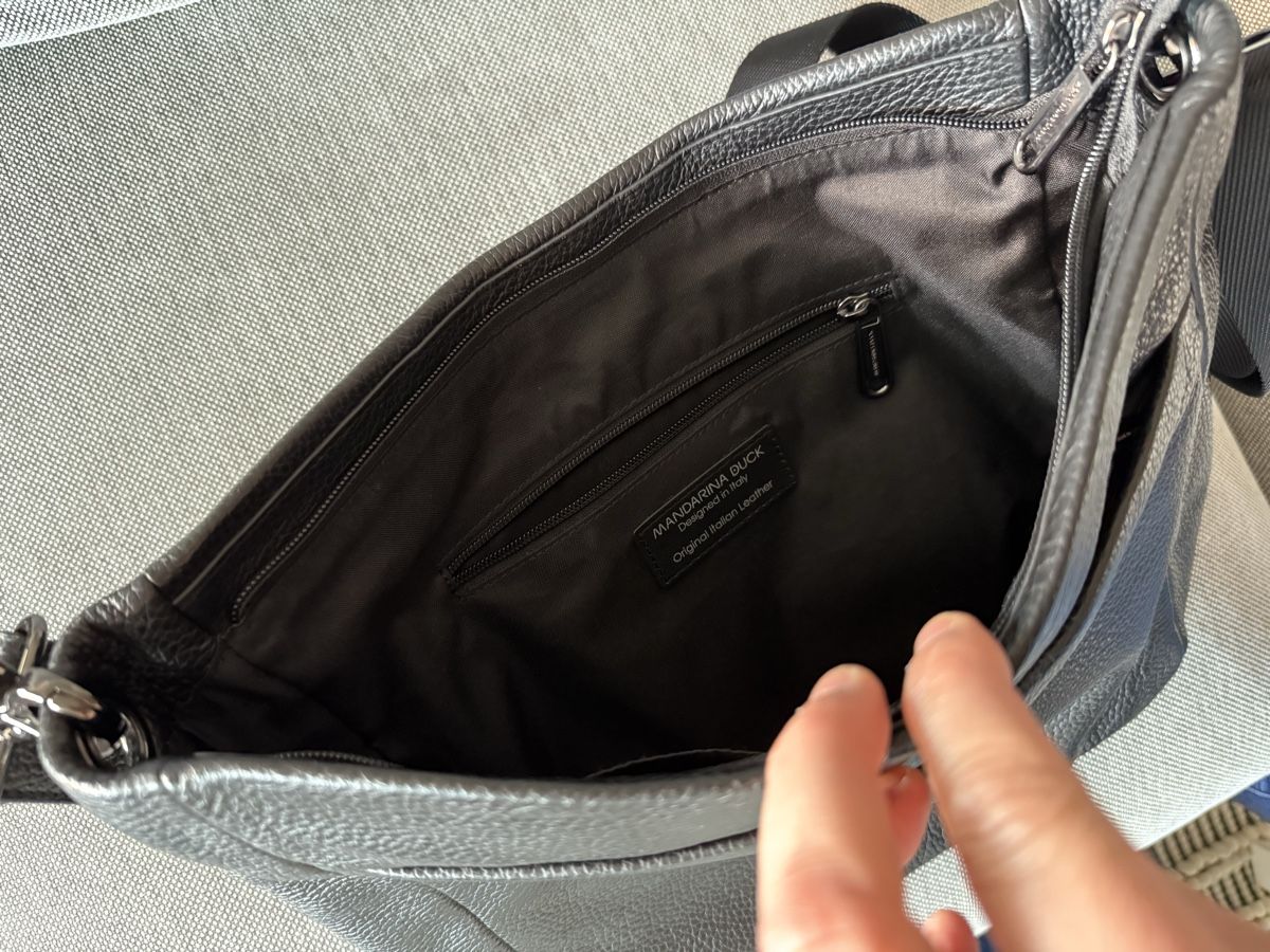 Mandarina Duck Borse da donna: Mandarina Duck Umhänge Tasche. Neuwertig – Usato da Winterthur venduto da ivule2000 2