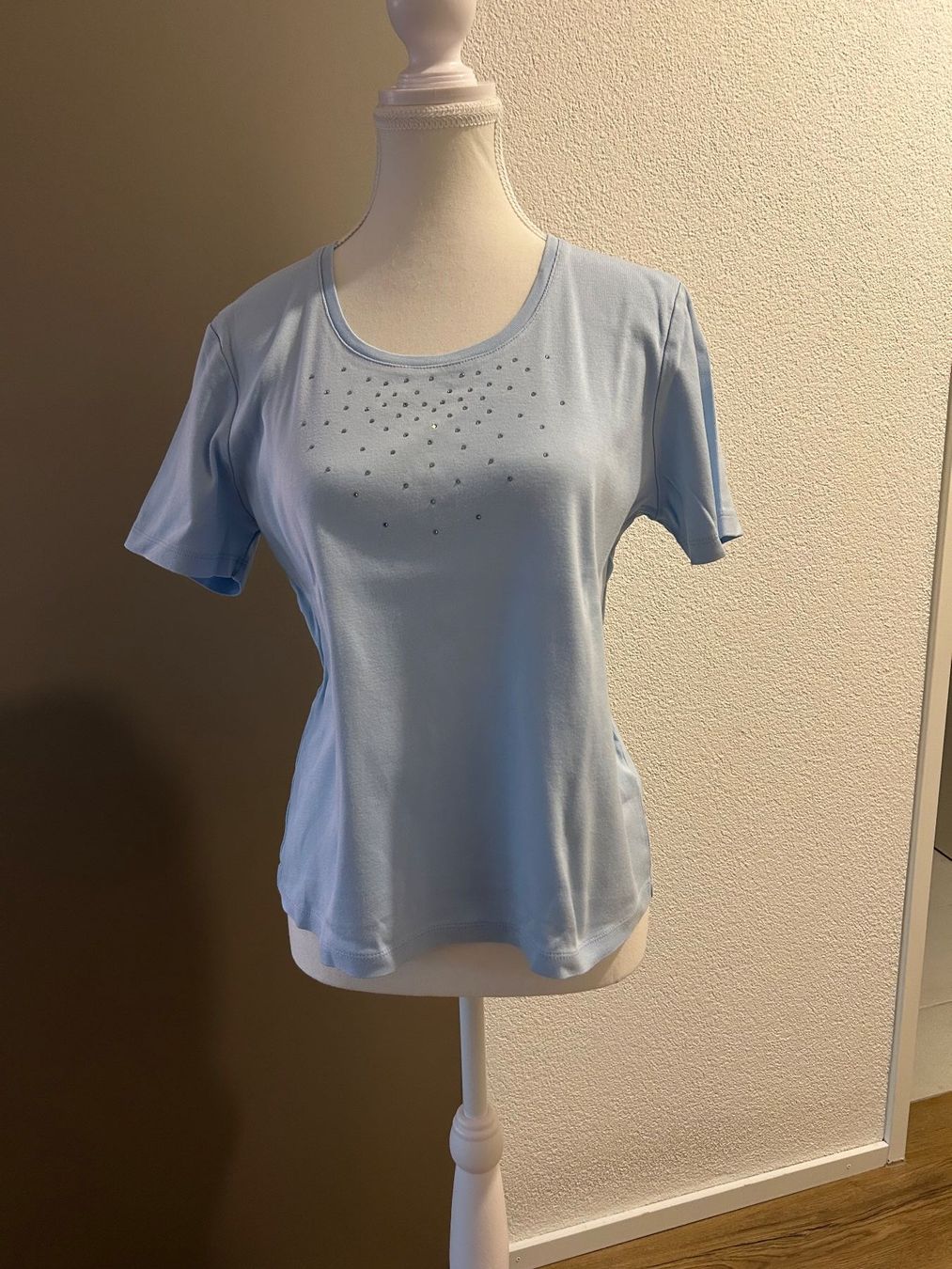 T-shirt: Kurzarm Shirt hellblau von PRESTIGIO Grösse 42 – Usato da Brunnen venduto da Nala2929 3