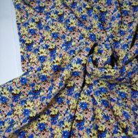 Italienische Viskose Crêpe Stoff leicht 1.50x1.35m Margerite