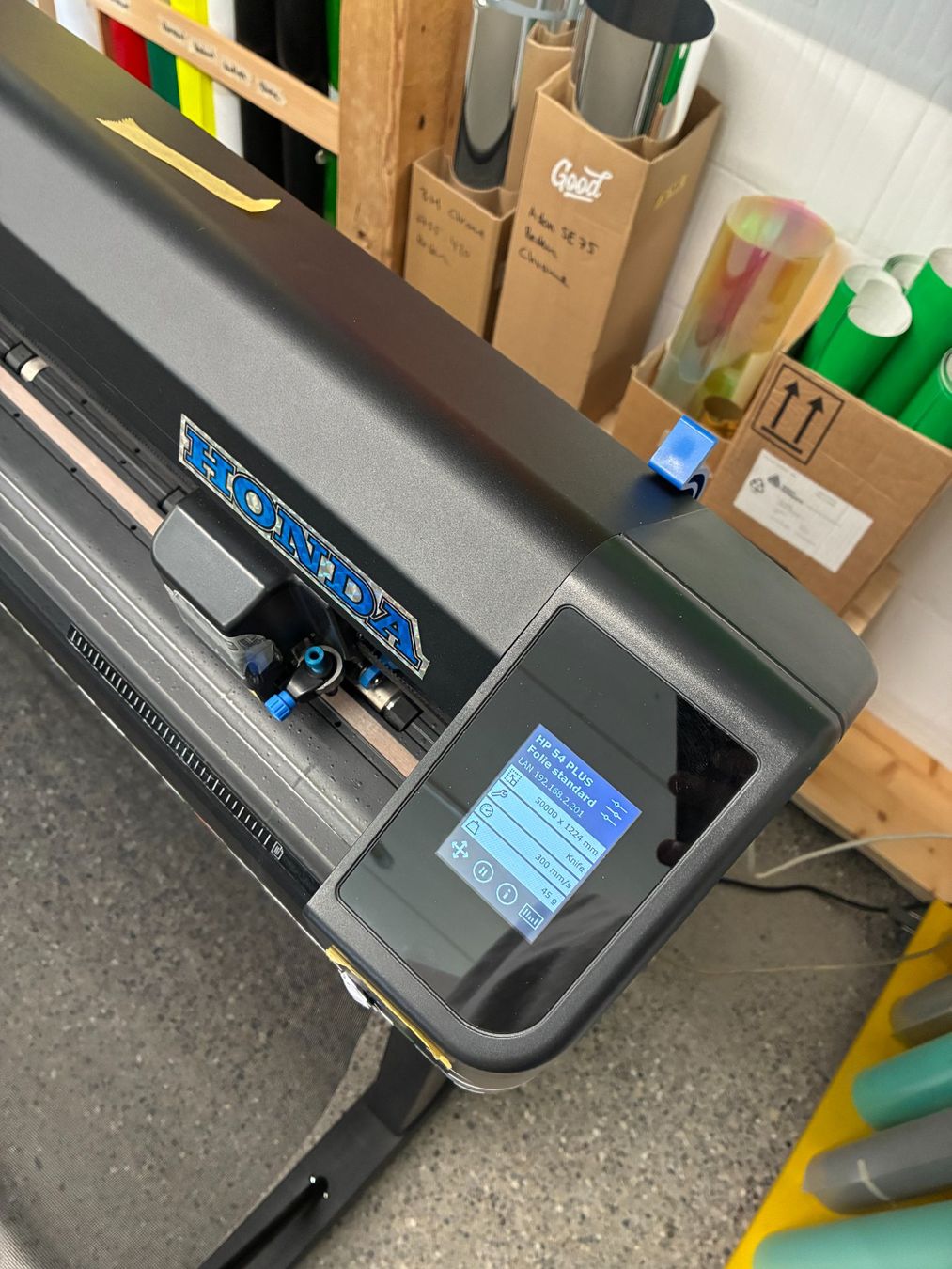 Tutte le macchine: SCHNEIDPLOTTER // HP LATEX 54 CUTTER PLUS – Usato da Zürich venduto da adig 2