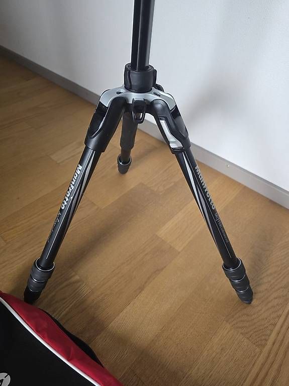 Manfrotto Trépieds & Accessoires: Manfrotto Befree Advanced M-lock Tripod – D'occasion à Stetten AG par AlexandruEP 3