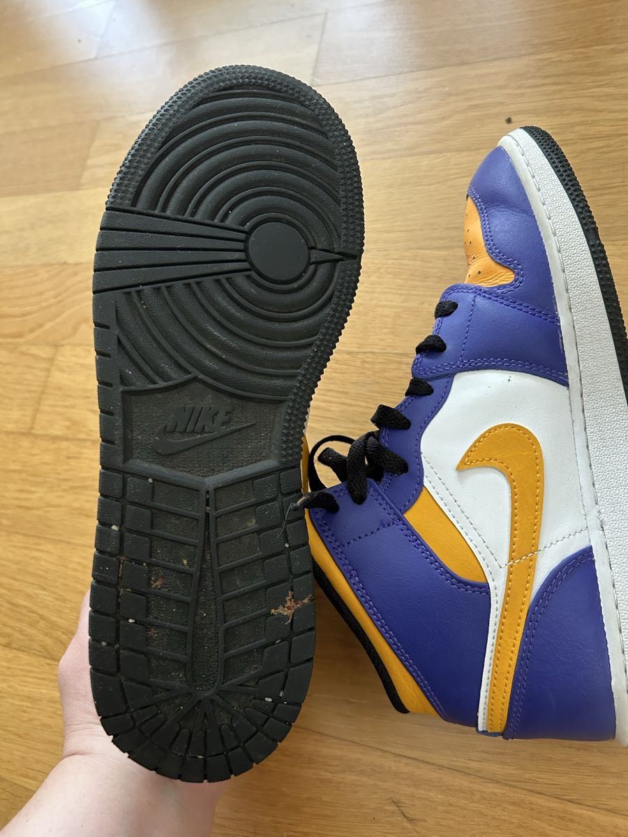 Jordan Herrenschuhe: Nike Jordan 1 Grösse 40 – Gebraucht aus Embrach von Ladybug87 5