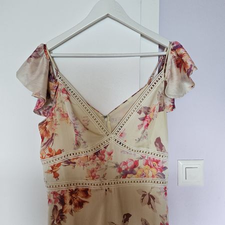 Robe longue Guess à fleurs beige taille S état neuf