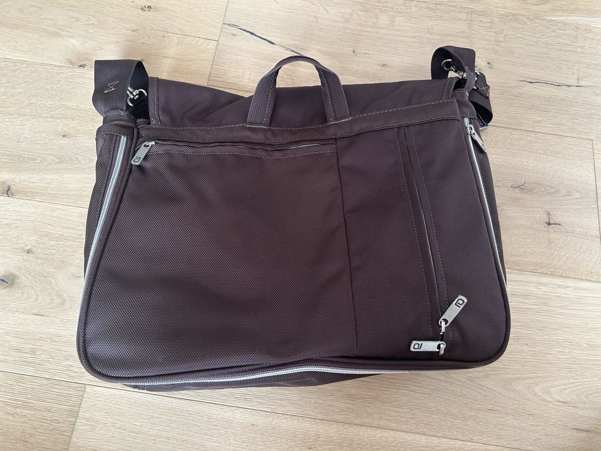 Sacs & sacs à dos: Wickeltasche – D'occasion à Oberneunforn par Jami1202 1