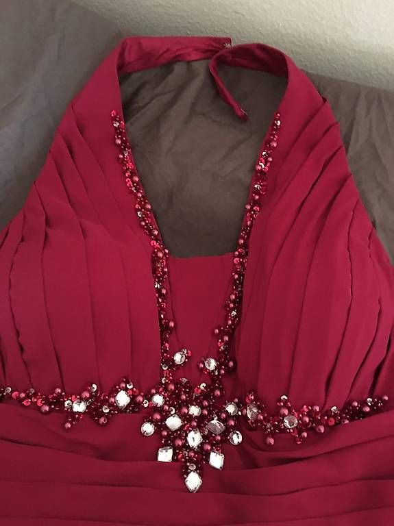 Robes: Abendkleid/ Brautjungfernkleid – D'occasion à Kaltbach par samurai55