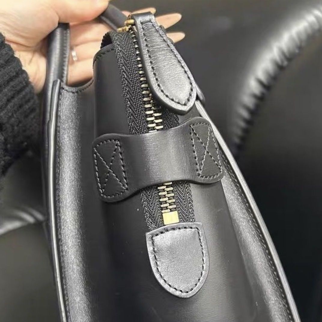 Celine Taschen für Damen: Céline Micro Luggage – Gebraucht aus Zürich von viv_q97j 2