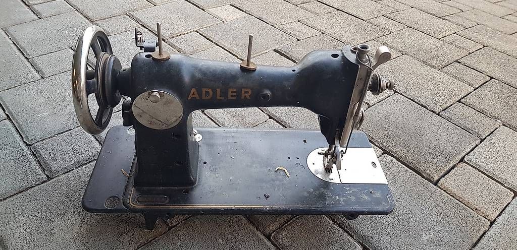 Adler Nähmaschinen: Adler Nähmaschiene – Gebraucht aus Müllheim Dorf von Jcecotto 1